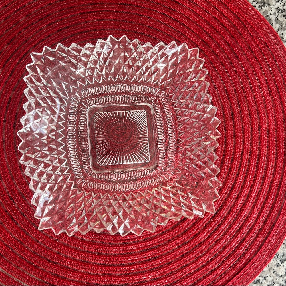 Indiana Glass Clear Diamond-Cut Bowl